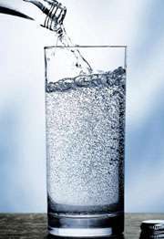 Какую воду лучше пить – газированная вода