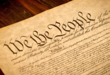 Вчителі освоюють мистецтво викладання основ громадянського суспільства в епоху високих технологій