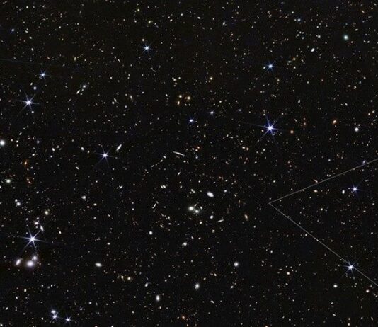 Телескоп Webb виявив найдальшу галактику: погляд на ранній Всесвіт