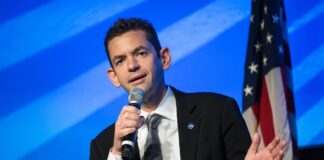 La NASA retrasa el alunizaje tripulado hasta 2028 y cita preocupaciones sobre la confiabilidad del SLS