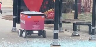 Delivery Robots Crash into Bus Shelters in Chicago: A Growing Problem