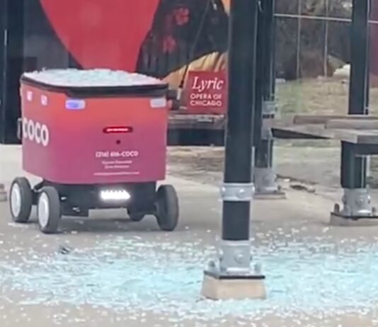 Доставка роботів врізається в автобусні зупинки в Чикаго: Зростаюча проблема