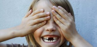 L’importance inattendue des dents de lait : plus qu’un simple sourire mignon