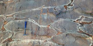 Tectónica de placas temprana: la evidencia sugiere que la corteza terrestre comenzó a moverse hace 3,48 mil millones de años