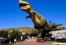 Найбільший динозавр у світі шукає нового власника