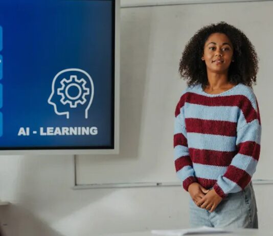 Искусственный интеллект в образовании: за шумихой — что на самом деле нужно учителям?