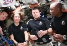 Problèmes techniques et pauses gênantes : l’appel de Trump avec l’équipage d’Artemis II tourne mal