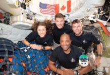 Artemis II: Екіпаж NASA готується до ризикованого повернення з навколомісячної орбіти