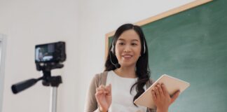 Wie leidt eigenlijk het klaslokaal?