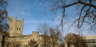 Eastern Illinois University: storia, studi accademici e vita studentesca a Charleston